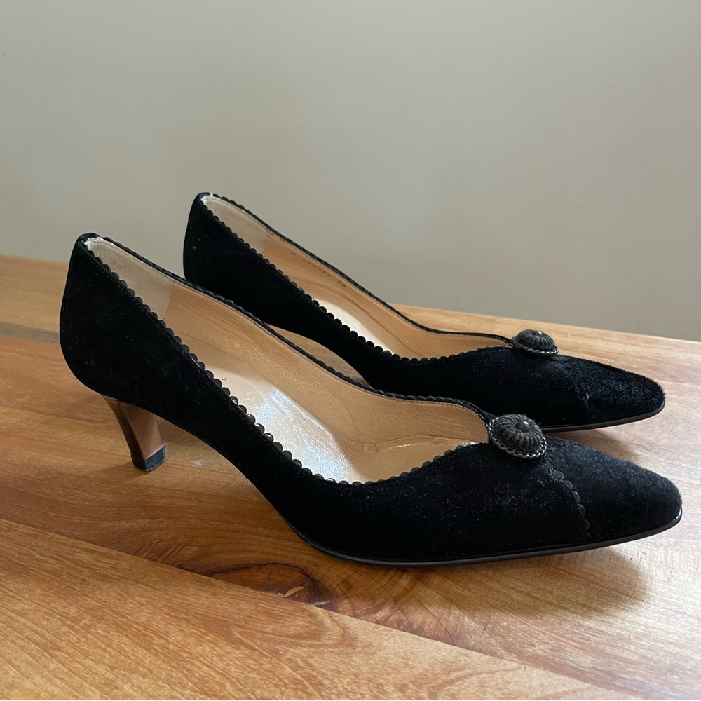 Vintage Tanino Crisci Black Suede Kitten Heels 2” Button Italy Size 38 US 8